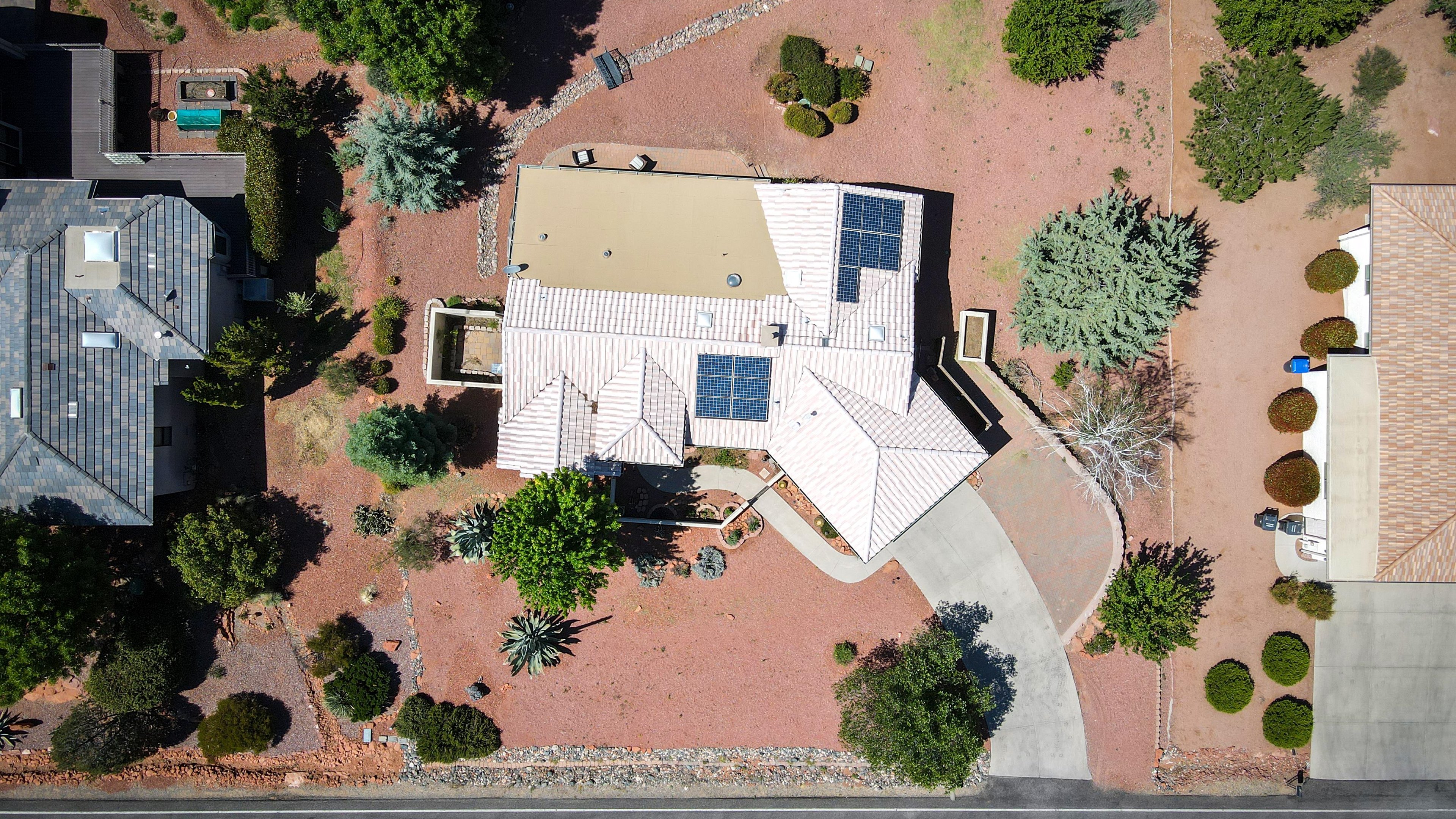 Aerial view of Village of Oak Creek neighborhood